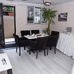 Отель Babu House 3*