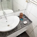 Babu House 3*