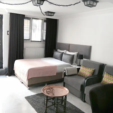 فندق Babu House 3*
