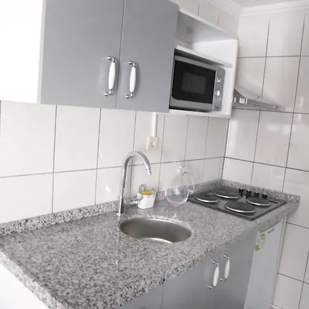 فندق Babu House 3*