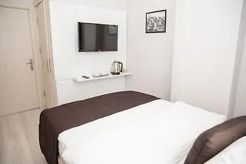 Babu House Hotel 3*